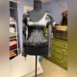 Tie dye laced up side long sleeve